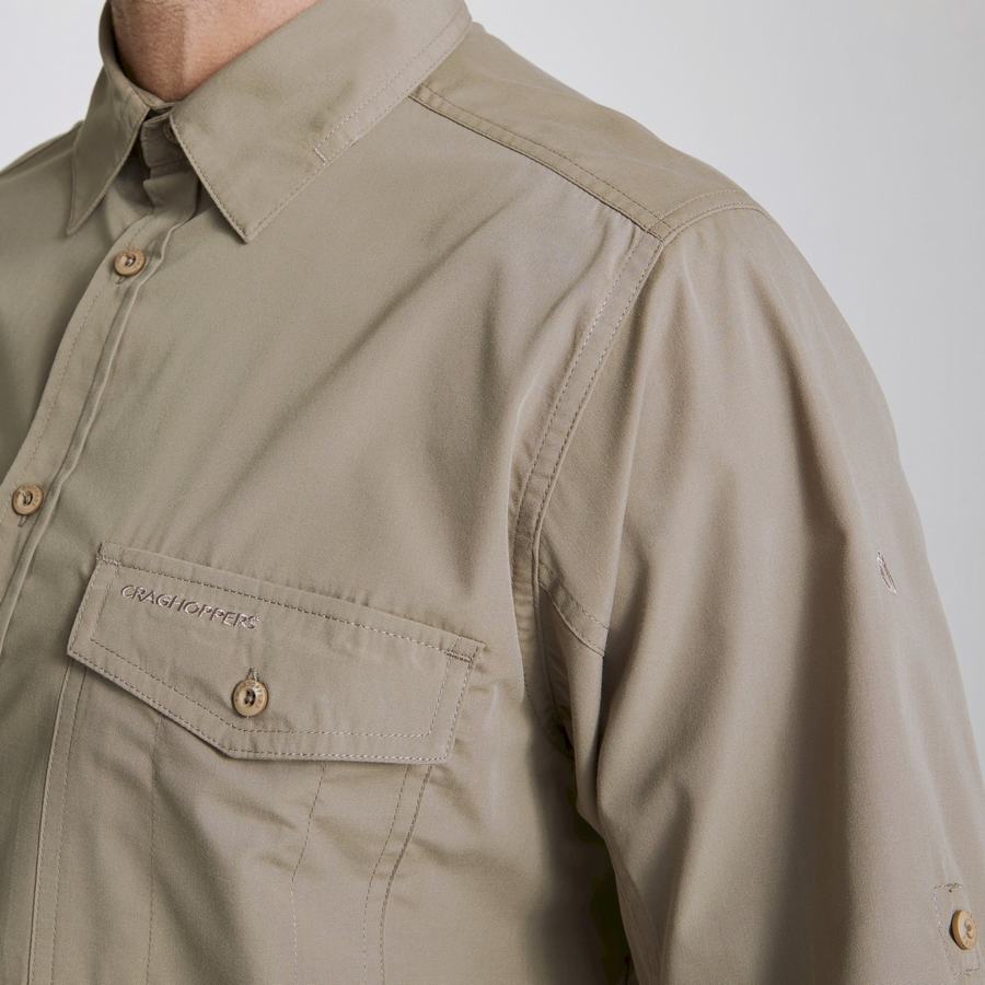 Craghoppers Kiwi Long Sleeved Men's Shirts Dark Khaki | XON3415CF