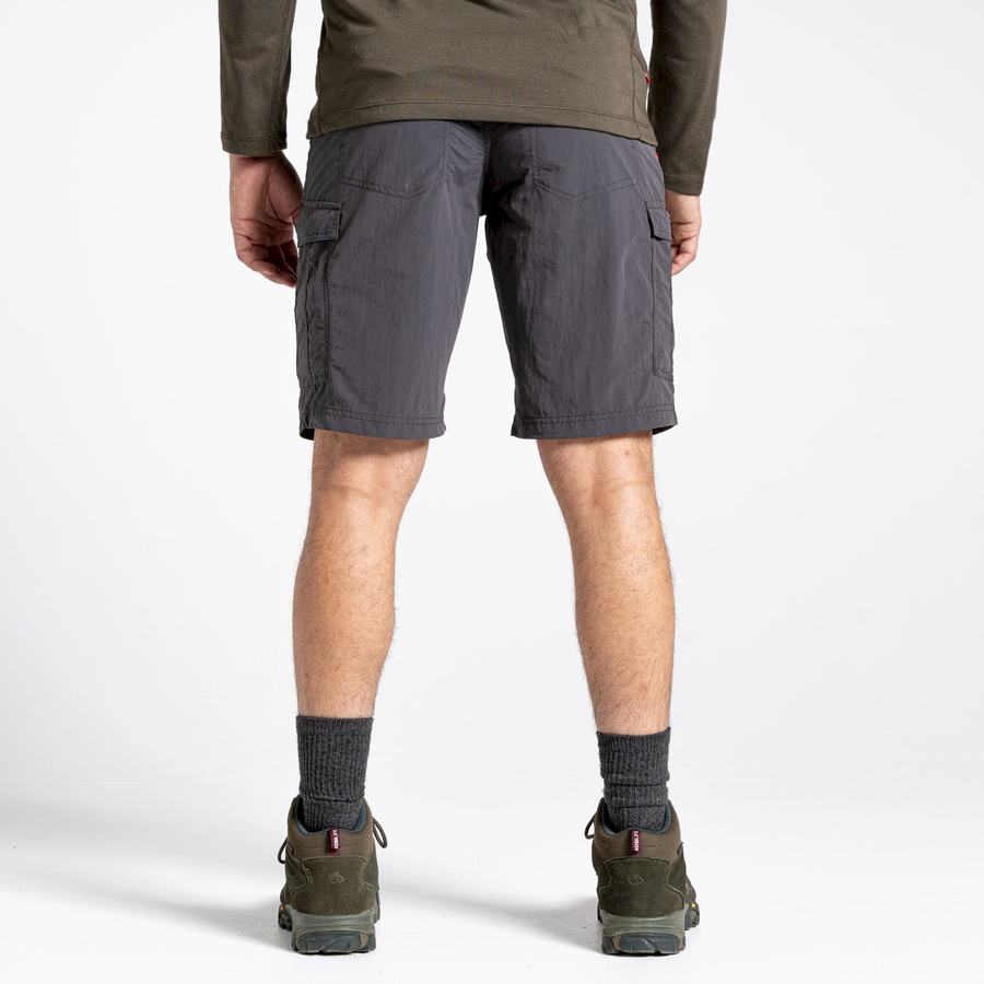 Craghoppers NosiLife Cargo II Men's Shorts Black | ZIZ338LD